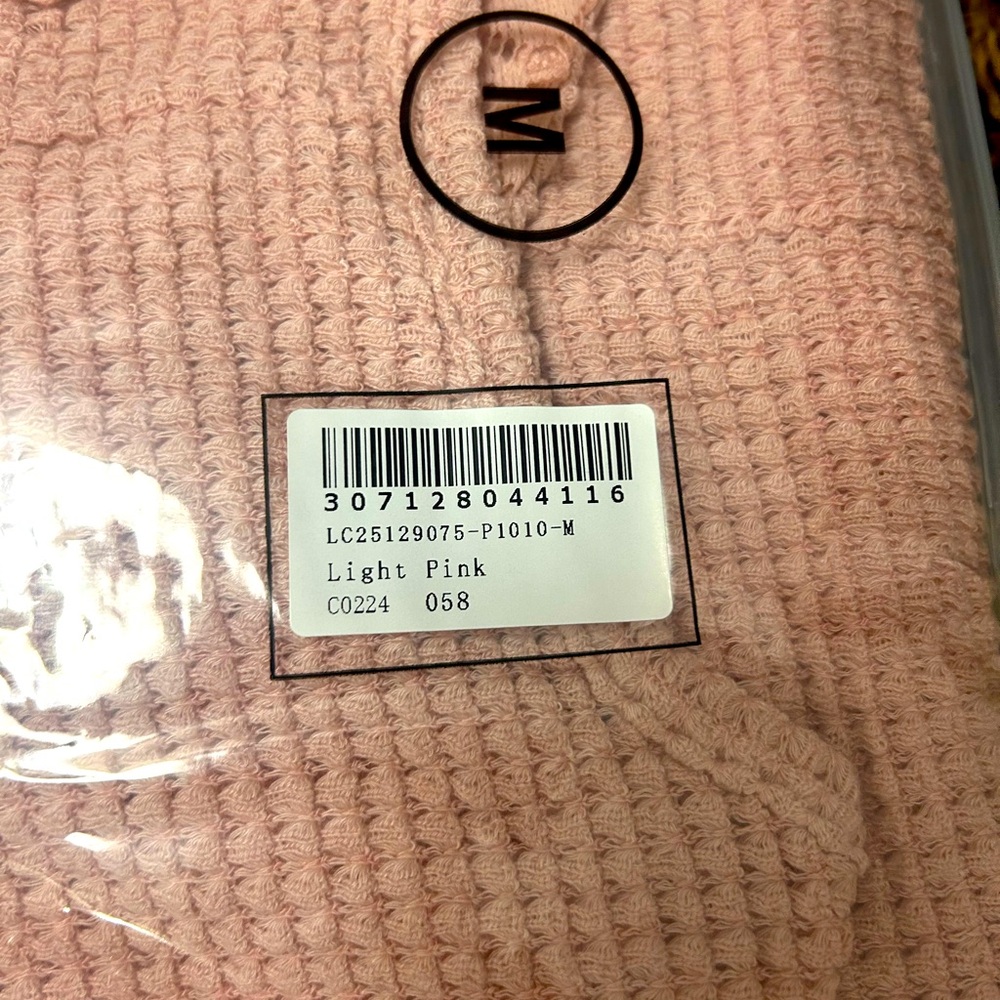 SHEWIN WOMEN LIGHT PINK HOLLOW PATCHWORK WAFFLE KNIT TOP - Picture 5 of 6